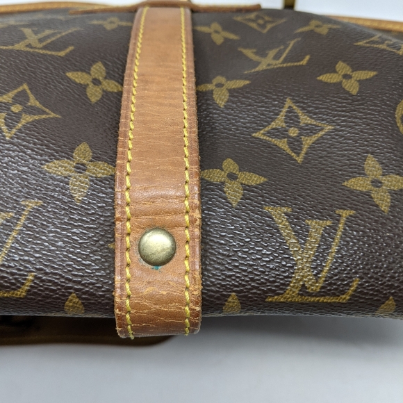 LOUIS VUITTON Monogram Saumur 30 CROSSBODY - Picture 7 of 14